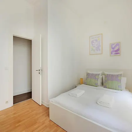 Apartamento Beautiful In The Marais - 3bdr 6p - *